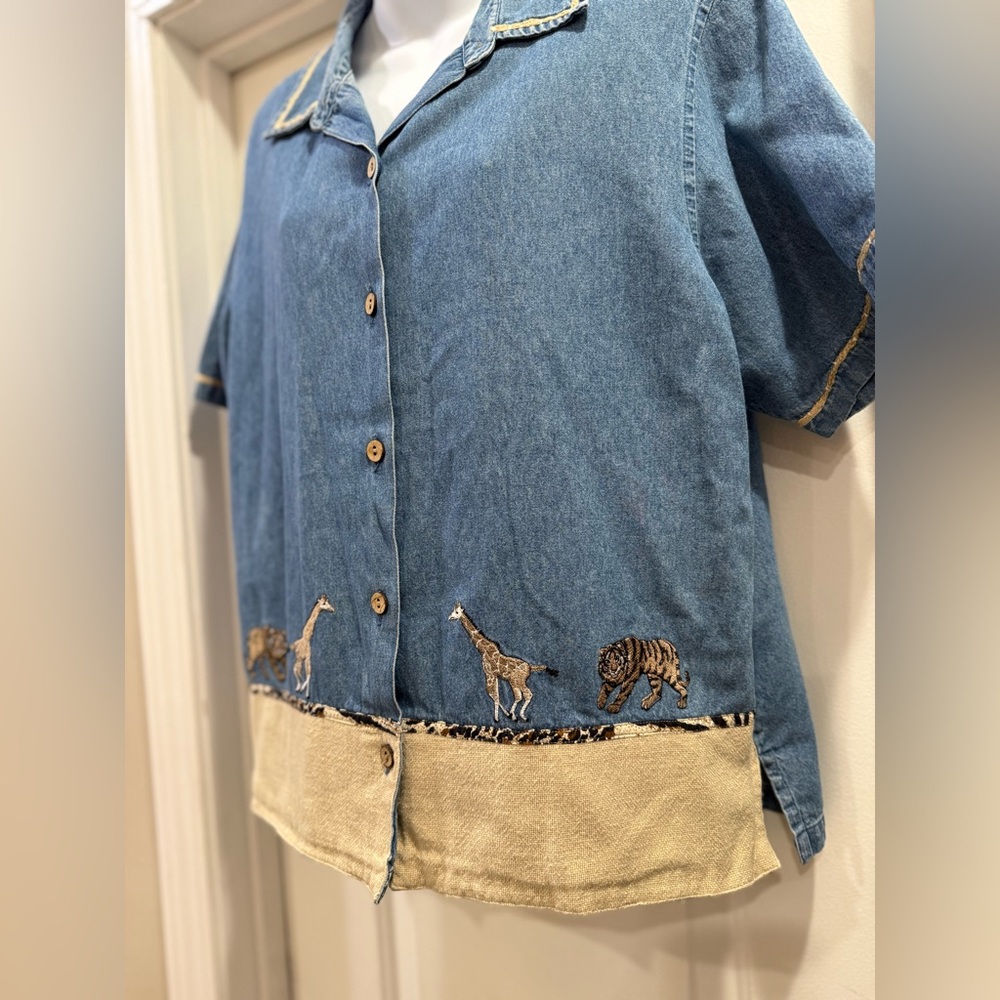 Tantrum Blues Vintage Denim Safari Button-Up Animal π¦ π¦ Shirt Size XL - Picture 3 of 16